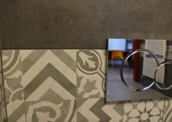 بيت شباب Student's *